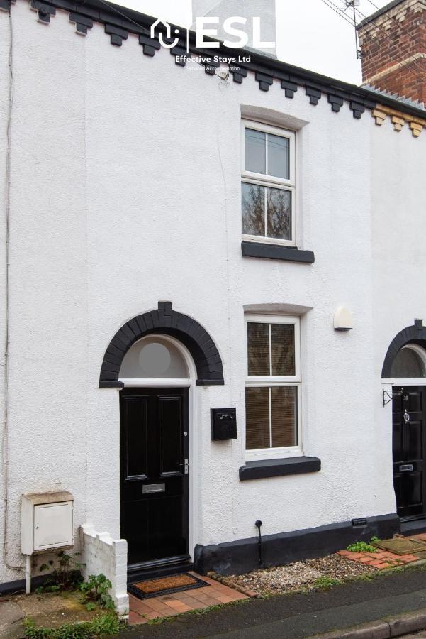 2 Bedroom Terrace Cottage, Parking, 5 Minutes Drive To Royal Shrewsbury Hospital Zewnętrze zdjęcie